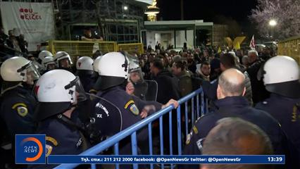 Διαμαρτυρία αγροτών στην έκθεση «Agrotica»